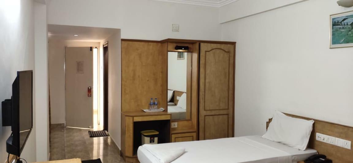 Hotel Sri Ram Residency Udupi Exterior foto